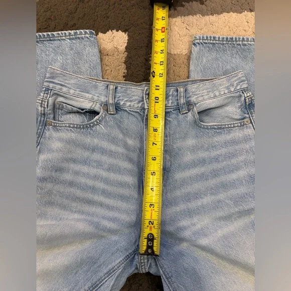 Distressed Light Blue Women's Jeans - Picture 4 of 7